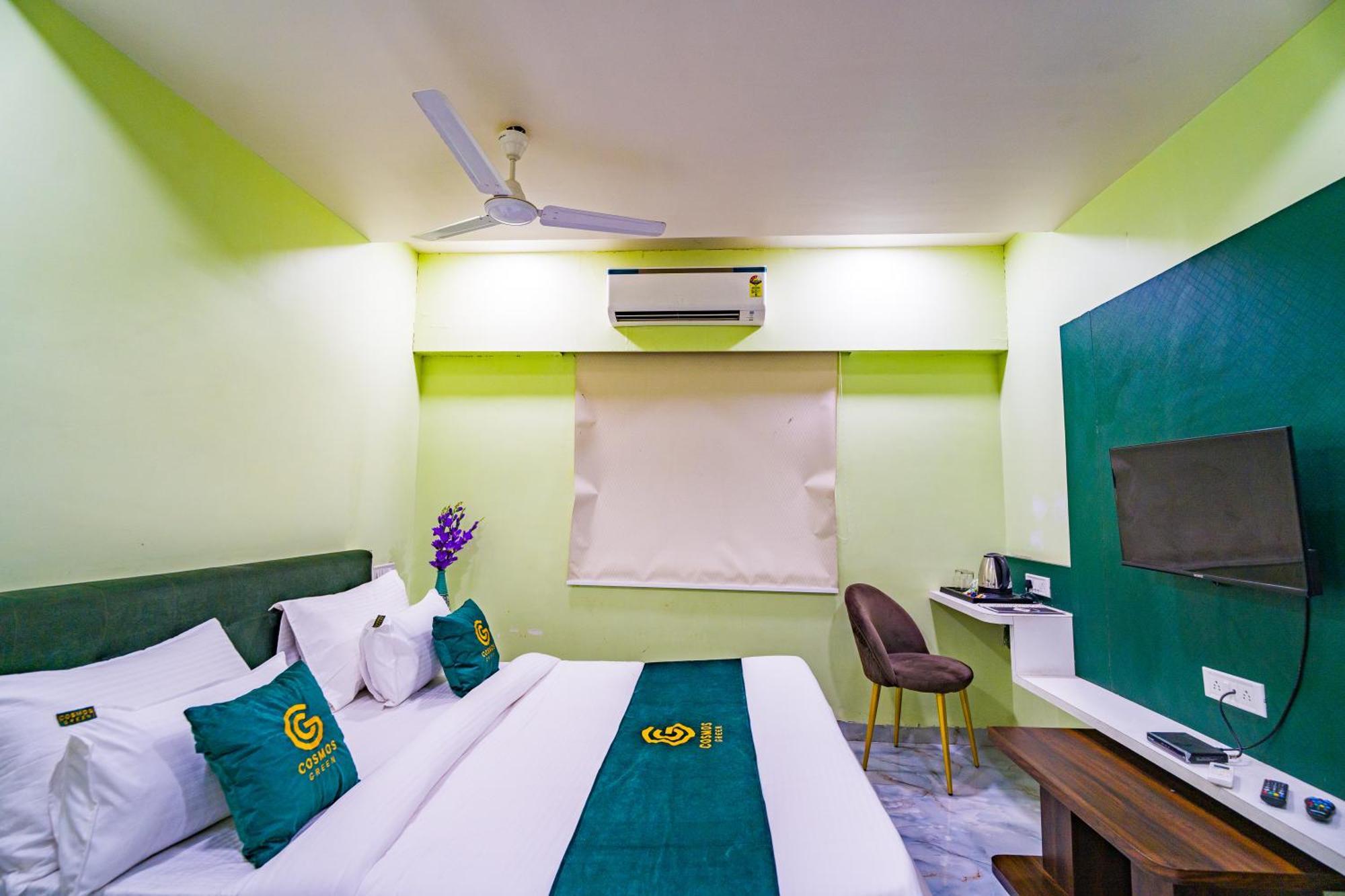 Hotel Kanha Shree By Cosmos Green Indore Room photo